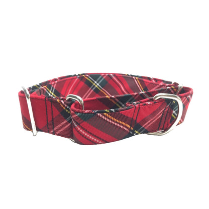 Este Martingale de diseño escocés lo tiene todo: seguridad, comodidad y un estilo clásico que nunca falla. Ideal para galgos, podencos y perros con mucha clase. ¡Un básico con mucho carácter!